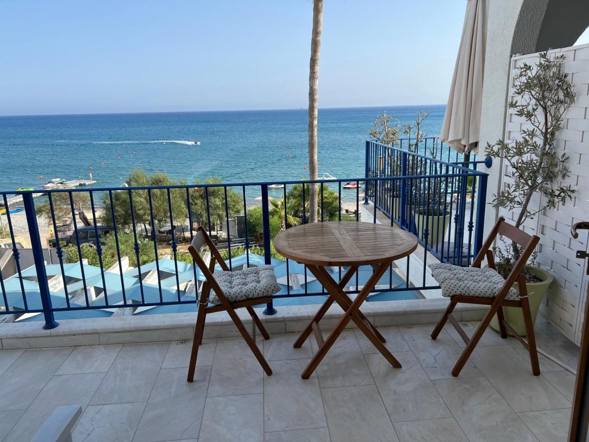 Pissouri Beach Front Apartments エクステリア 写真