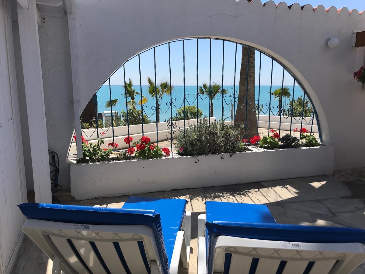 Pissouri Beach Front Apartments エクステリア 写真